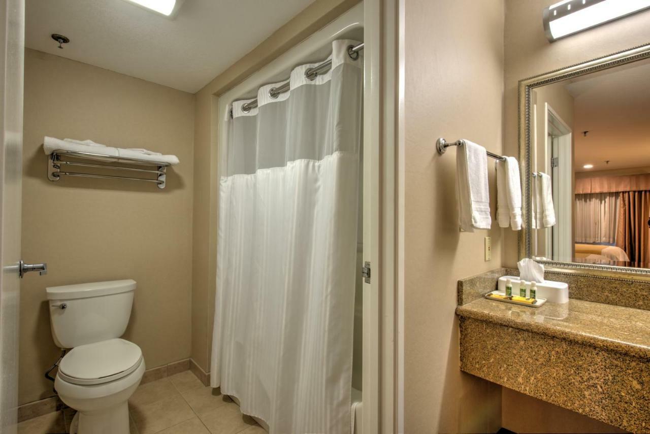 Burbank Inn And Suites Eksteriør bilde